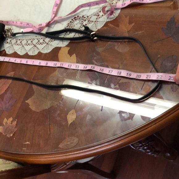 SOLD Tommy Hilfiger wallet - Picture 7 of 10